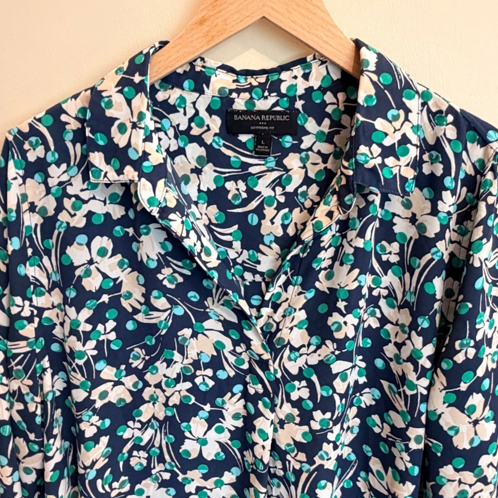 Banana Republic Boyfriend Fit Floral Polka Dot Navy Blue Button Down Shirt L - Picture 3 of 10